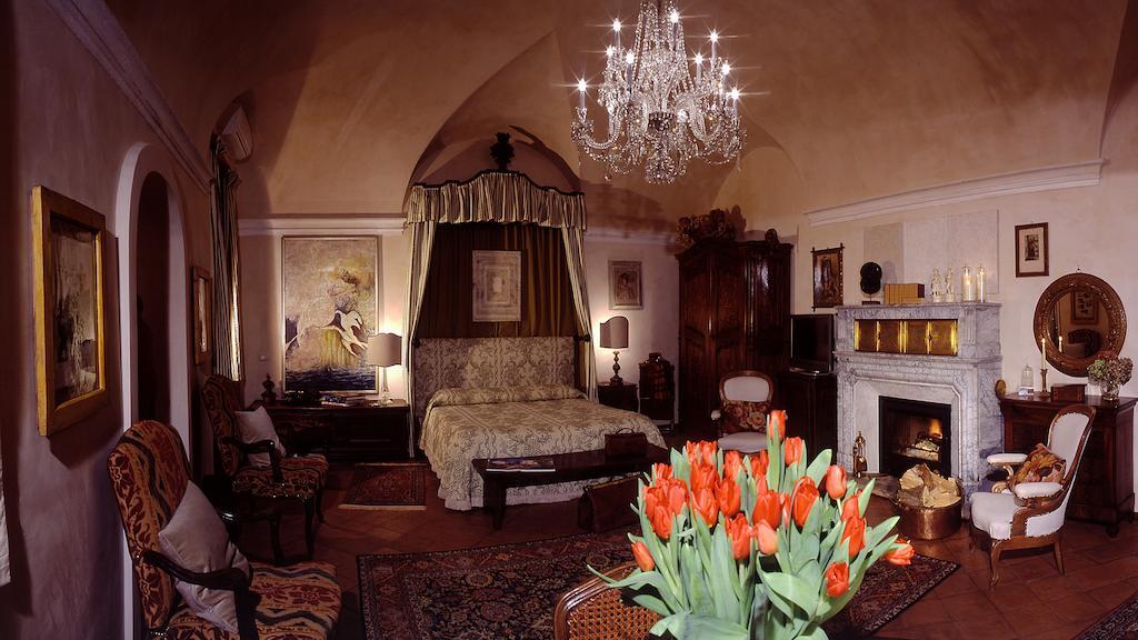 Castello Di Strambinello Bed & Breakfast Exterior photo