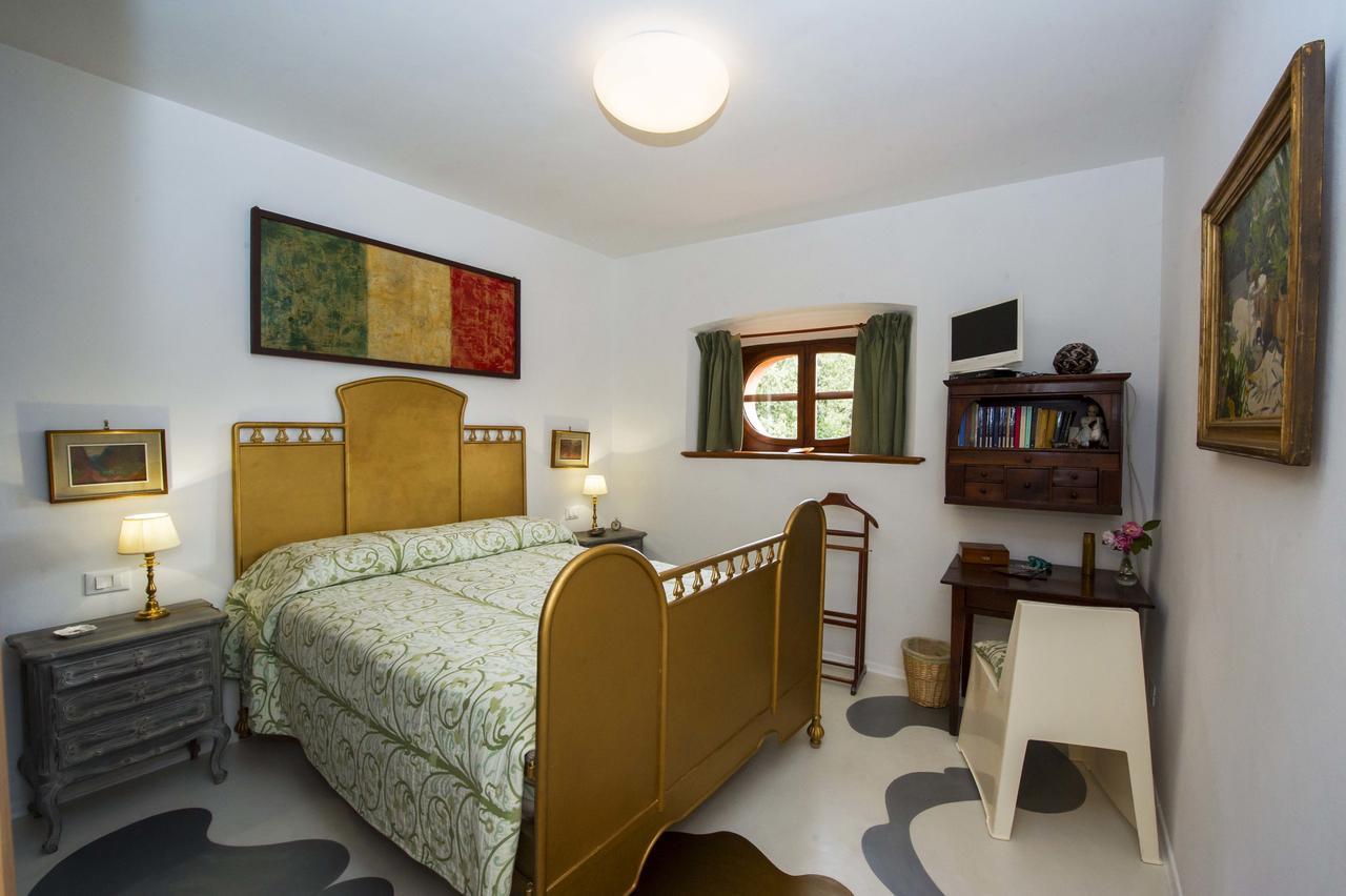 Castello Di Strambinello Bed & Breakfast Exterior photo